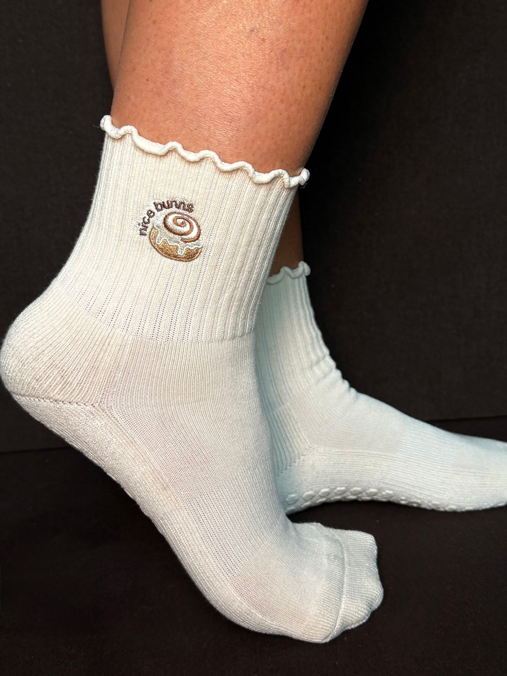 Nice Bunns Cinnabunn Grip Socks